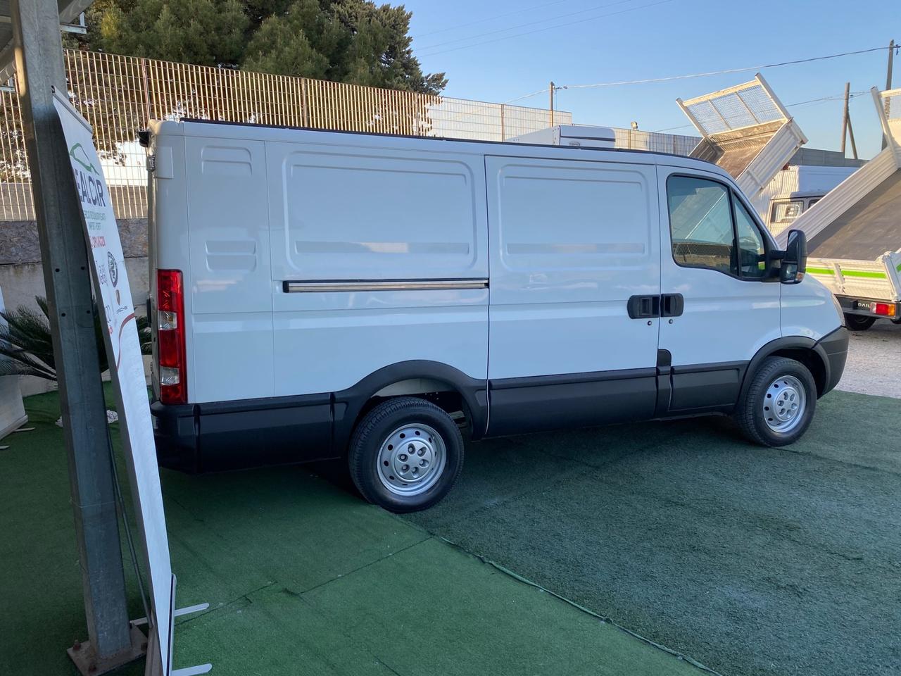 Iveco Daily 35S11 Frigo 2011