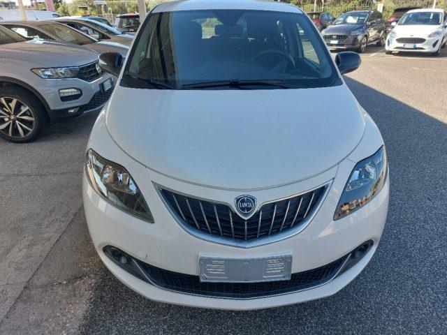 LANCIA Ypsilon 1.0 FireFly 5 porte S&S Hybrid Ecochic Silver