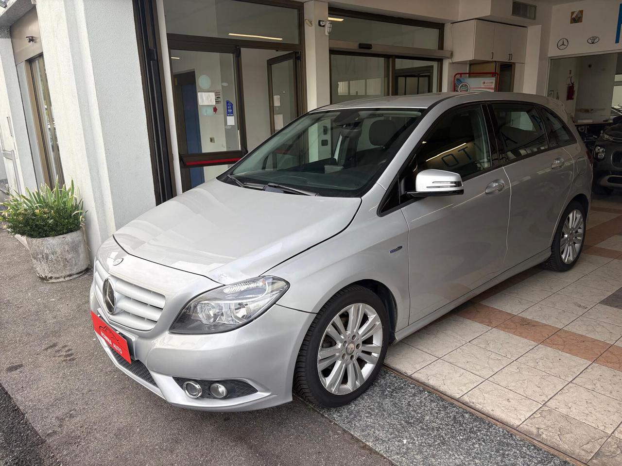 Mercedes-benz B 180 BlueEFFICIENCY Premium