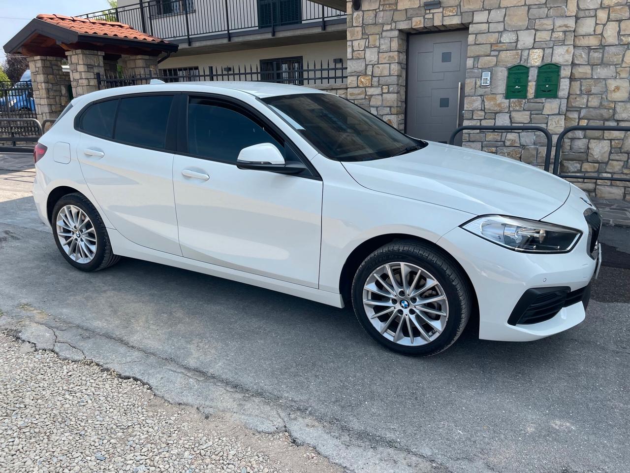 Bmw 116d Business Advantage Automatica OK Neopatentato