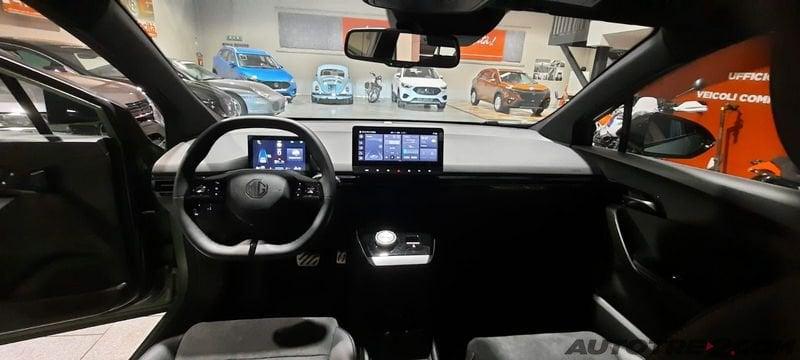 MG MG4 NUOVA MG4 E Standard 49 KWh TUA DA € 20200!! DETAX