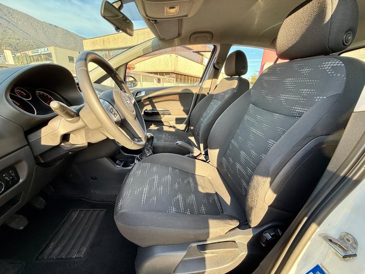 Opel Corsa 1.3 CDTI 95Cv OK NEOPATENTATI 2011