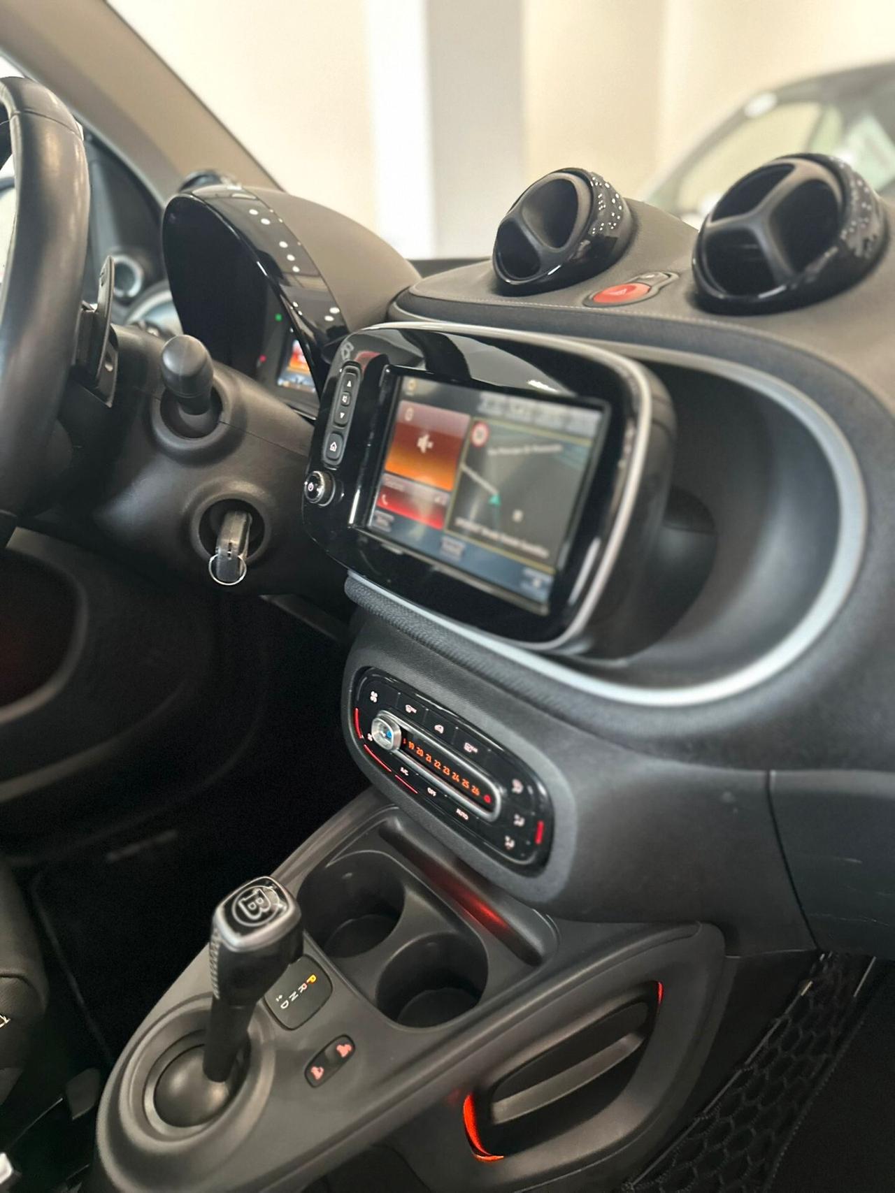 Smart ForTwo BRABUS 0.9 Turbo twinamic cabrio Xclusive