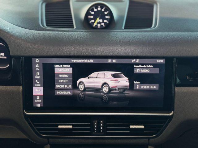 PORSCHE Cayenne 3.0 V6 E-Hybrid *UNIPROP*RADAR*SPORT CHRONO*