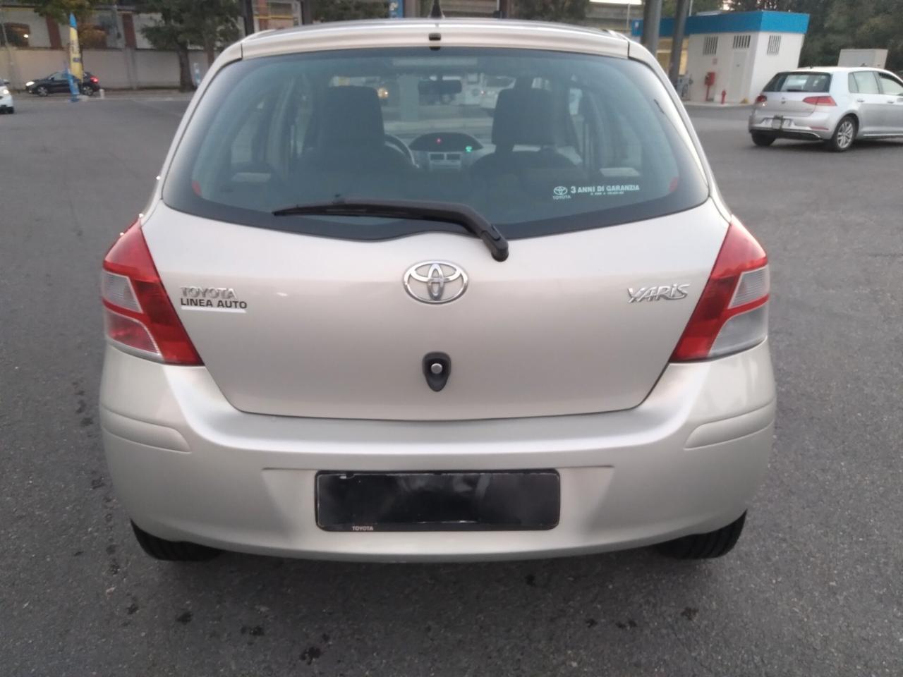 Toyota Yaris 1.4 D-4D 90cv 6marce DPF 5 porte Now