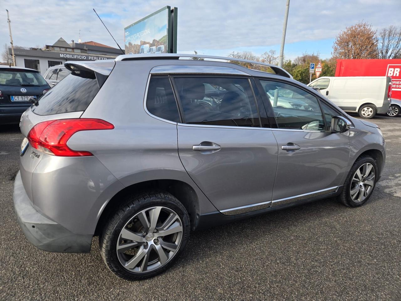 Peugeot 2008 1.6 e-HDi 115 CV Stop&Start Allure