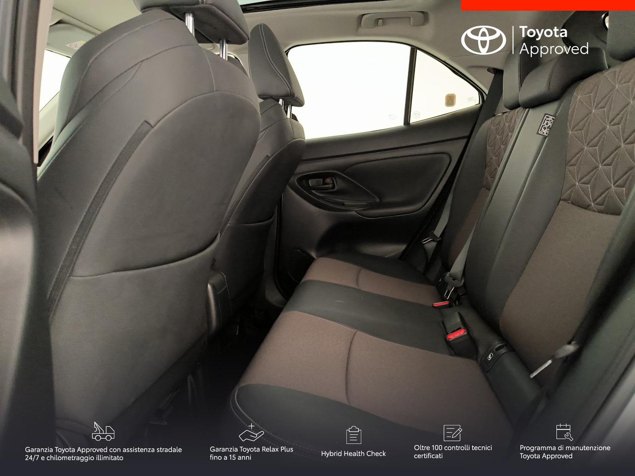 Toyota yaris cross 1.5h lounge fwd 116cv e-cvt