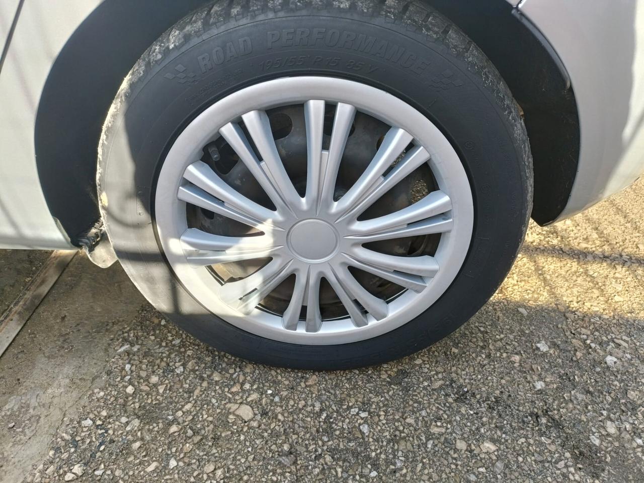 Ford Fiesta 1.2 60CV 5 porte Business GPL