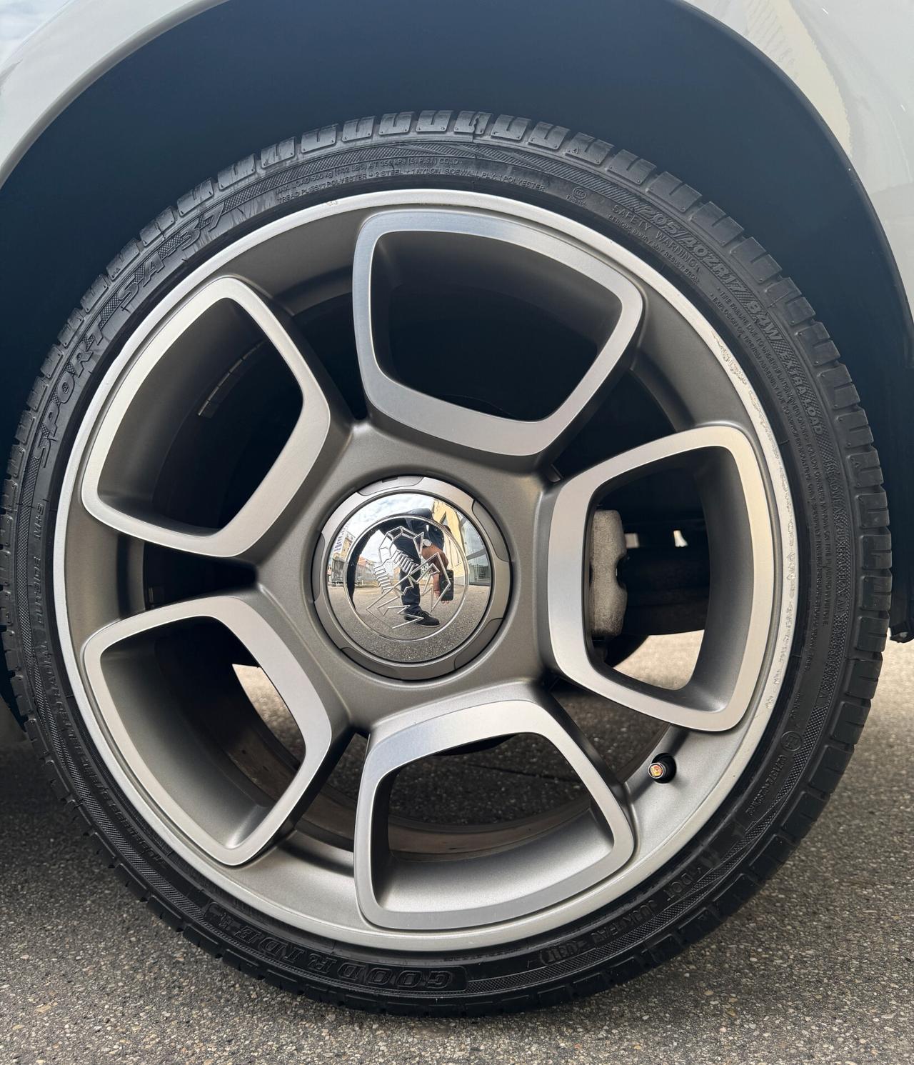 Abarth 500 CABRIO PARI AL NUOVO