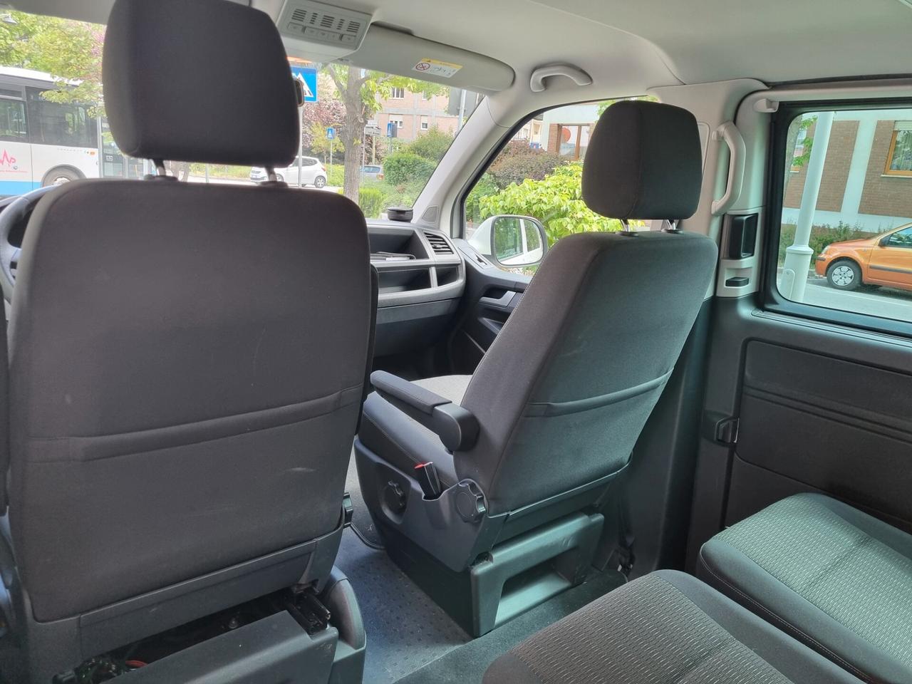 Volkswagen Caravelle 2.0 TDI 150CV 8 POSTI