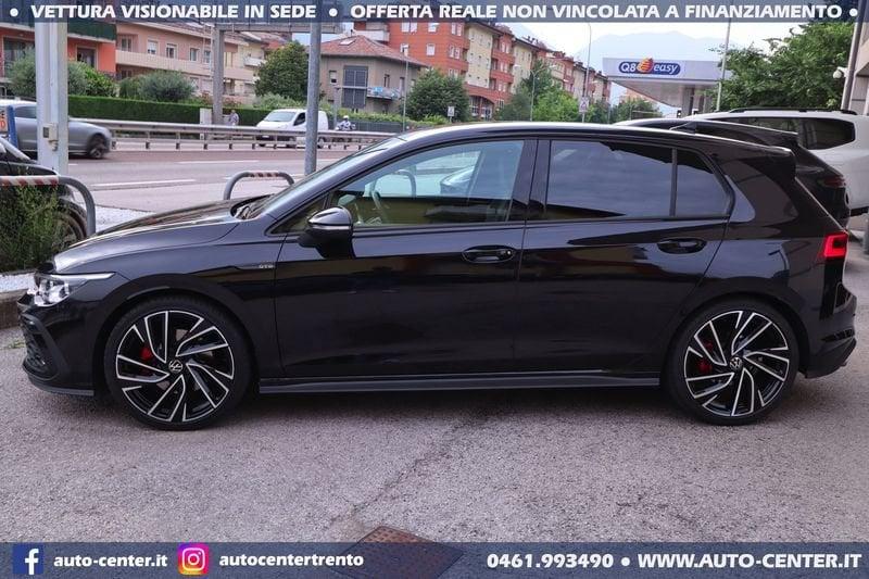 Volkswagen Golf 8 GTD DSG 2.0 TDI 200CV 19 IQ.LIGHT LED