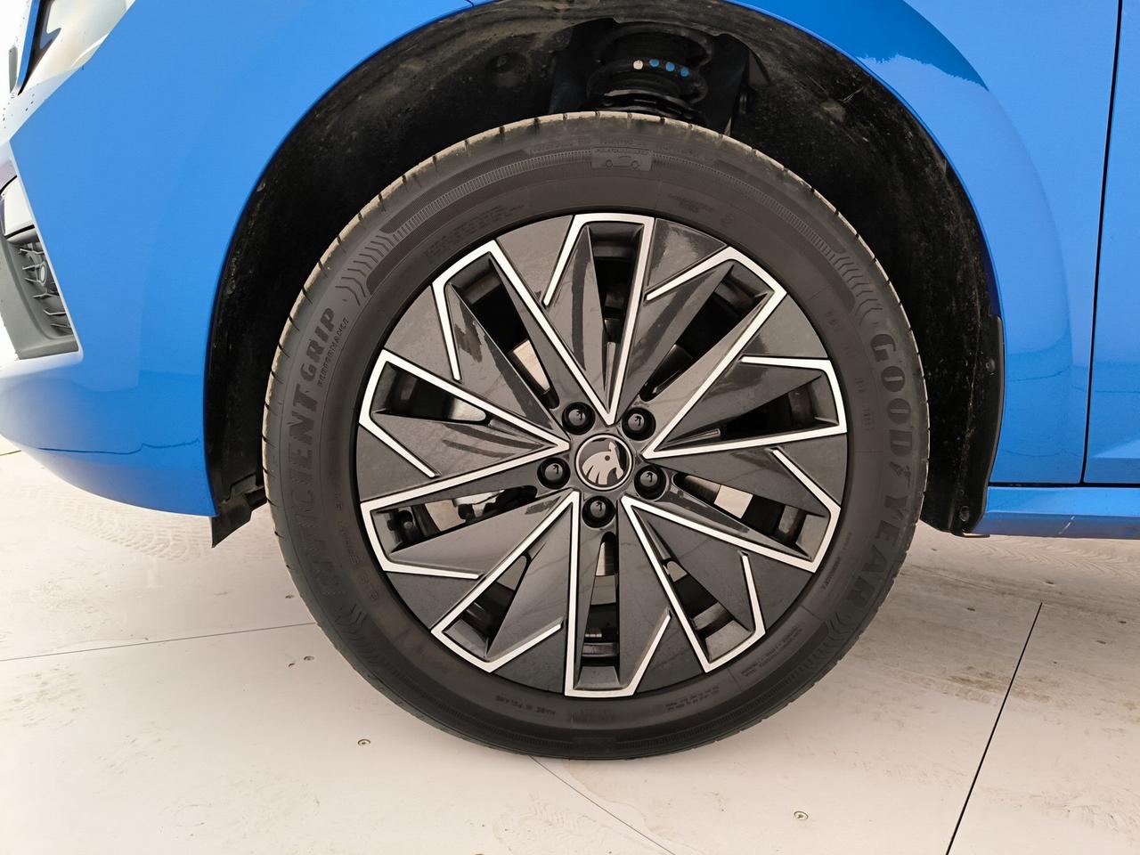 Skoda Kamiq 1.0 tsi black dots 115cv dsg