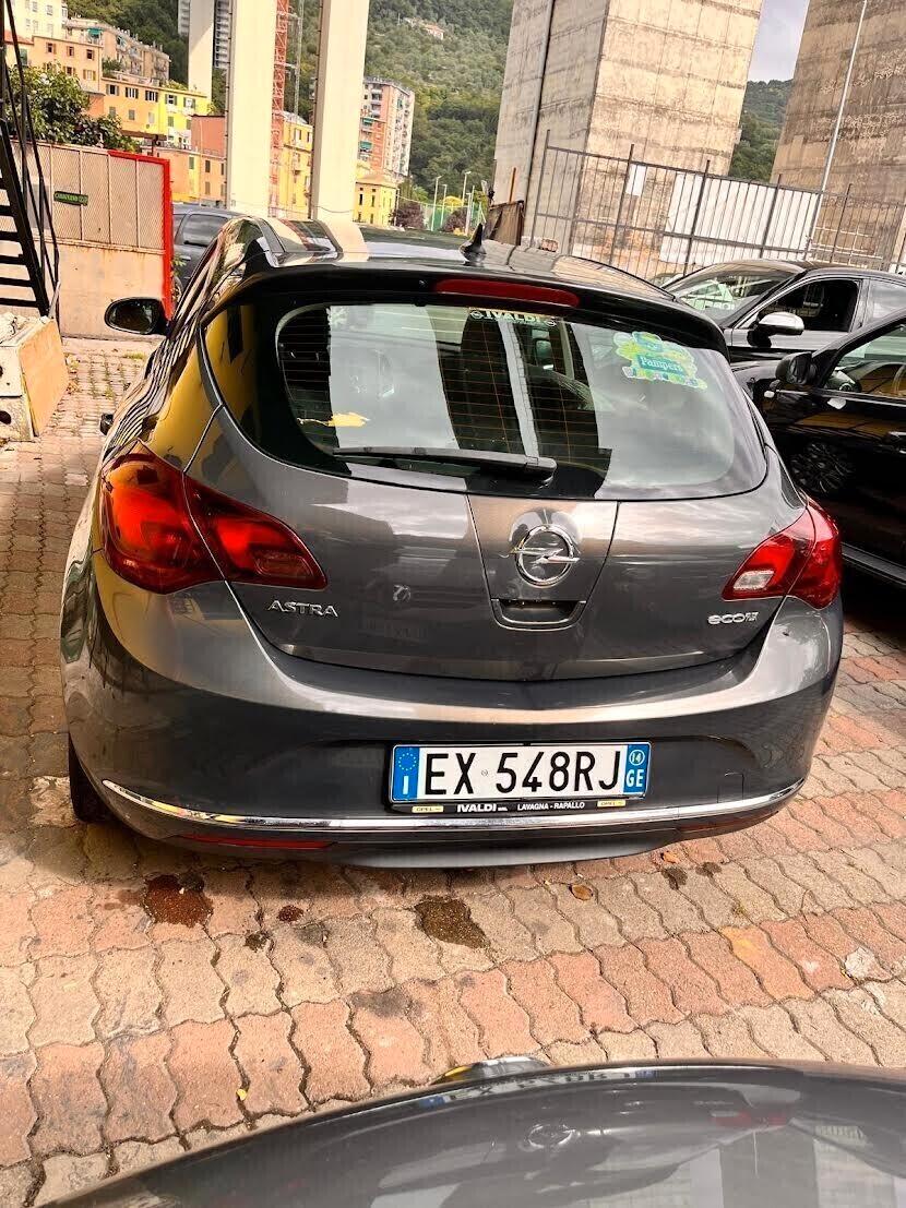 Opel Astra 1.6 CDTI EcoFLEX S&S 5 porte Cosmo NEOPATENTATI