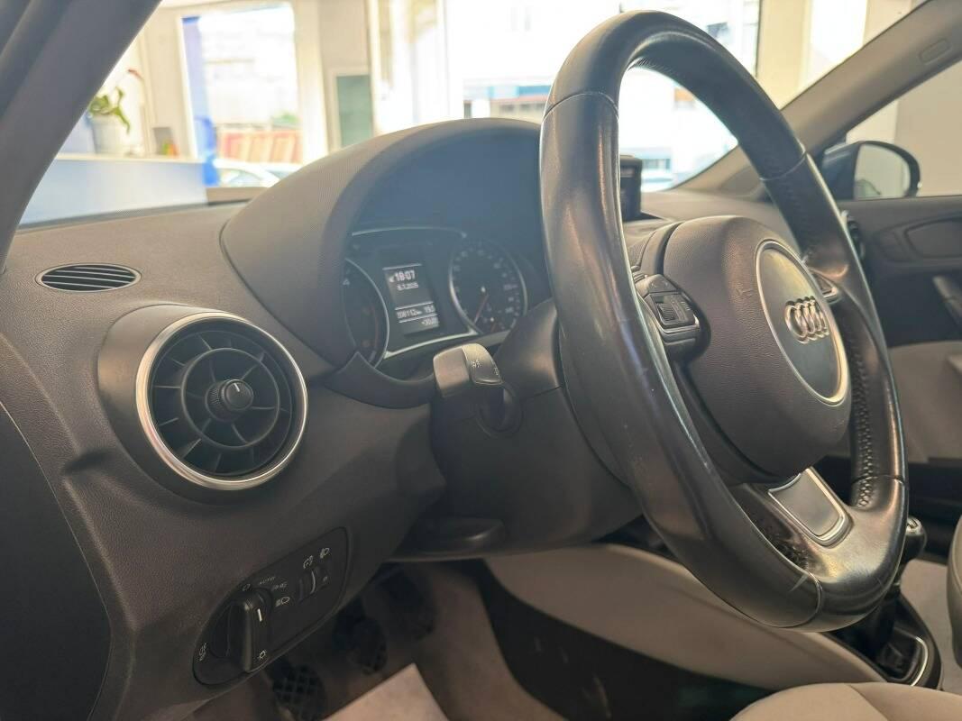 Audi A1 1.6 tdi Ambition 105cv