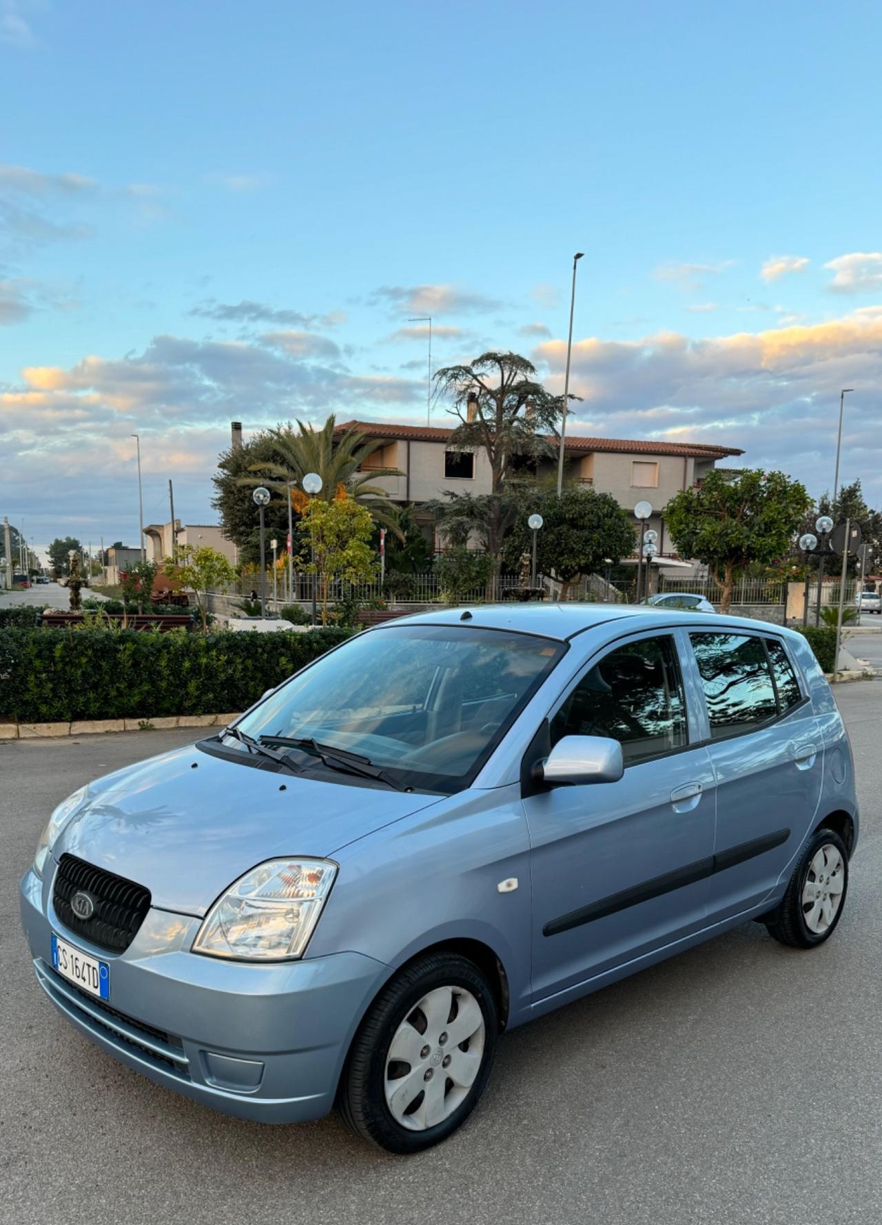 KIA PICANTO 1.0 BENZINA SPIRIT 126000 KM