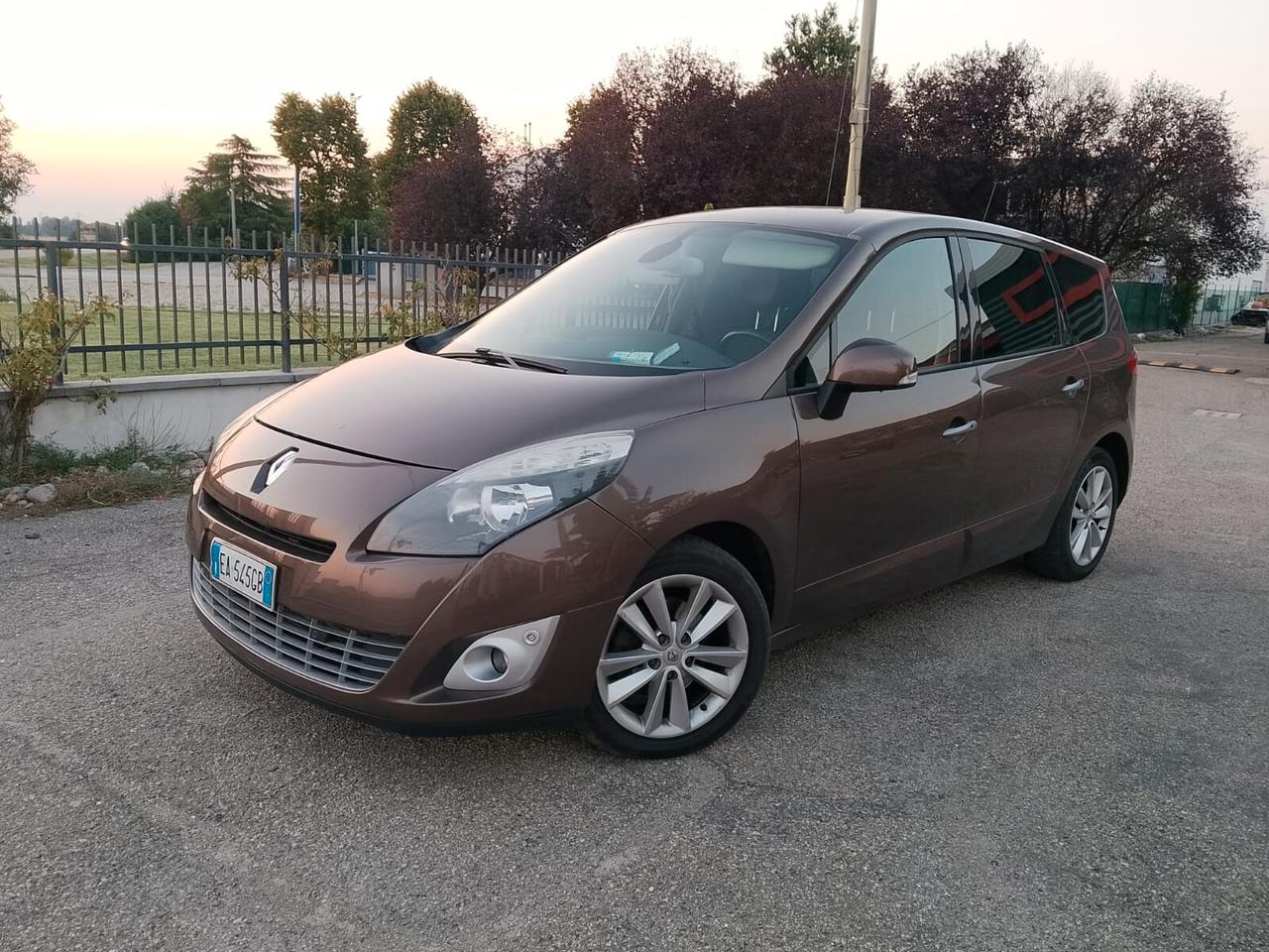 Renault Scenic Scénic 1.9 dCi-7 POSTI-NEOPAT-150.000-2010