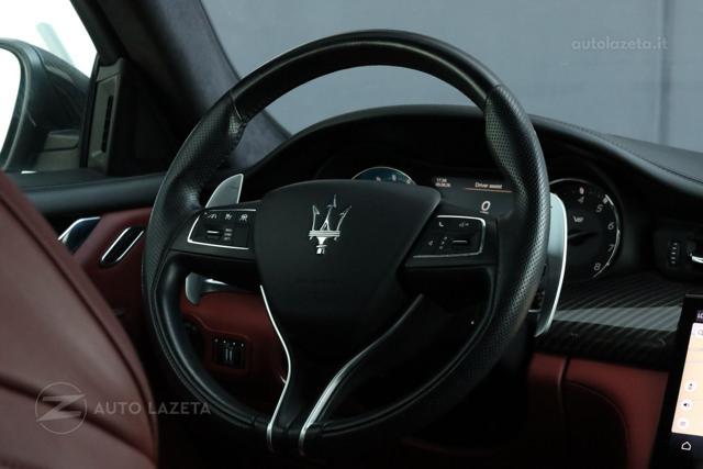 MASERATI Quattroporte V8 580 CV Trofeo