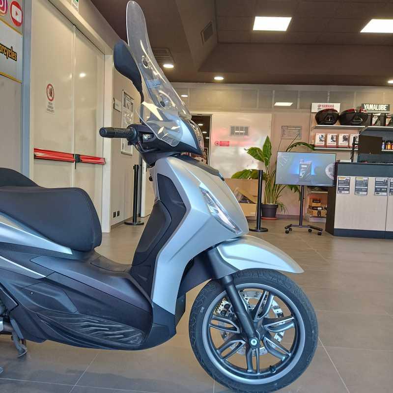 Piaggio Beverly 300 S - 2023