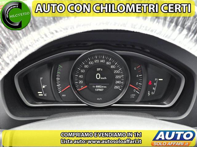 VOLVO V40 Cross Country D3 GEARTRONIC