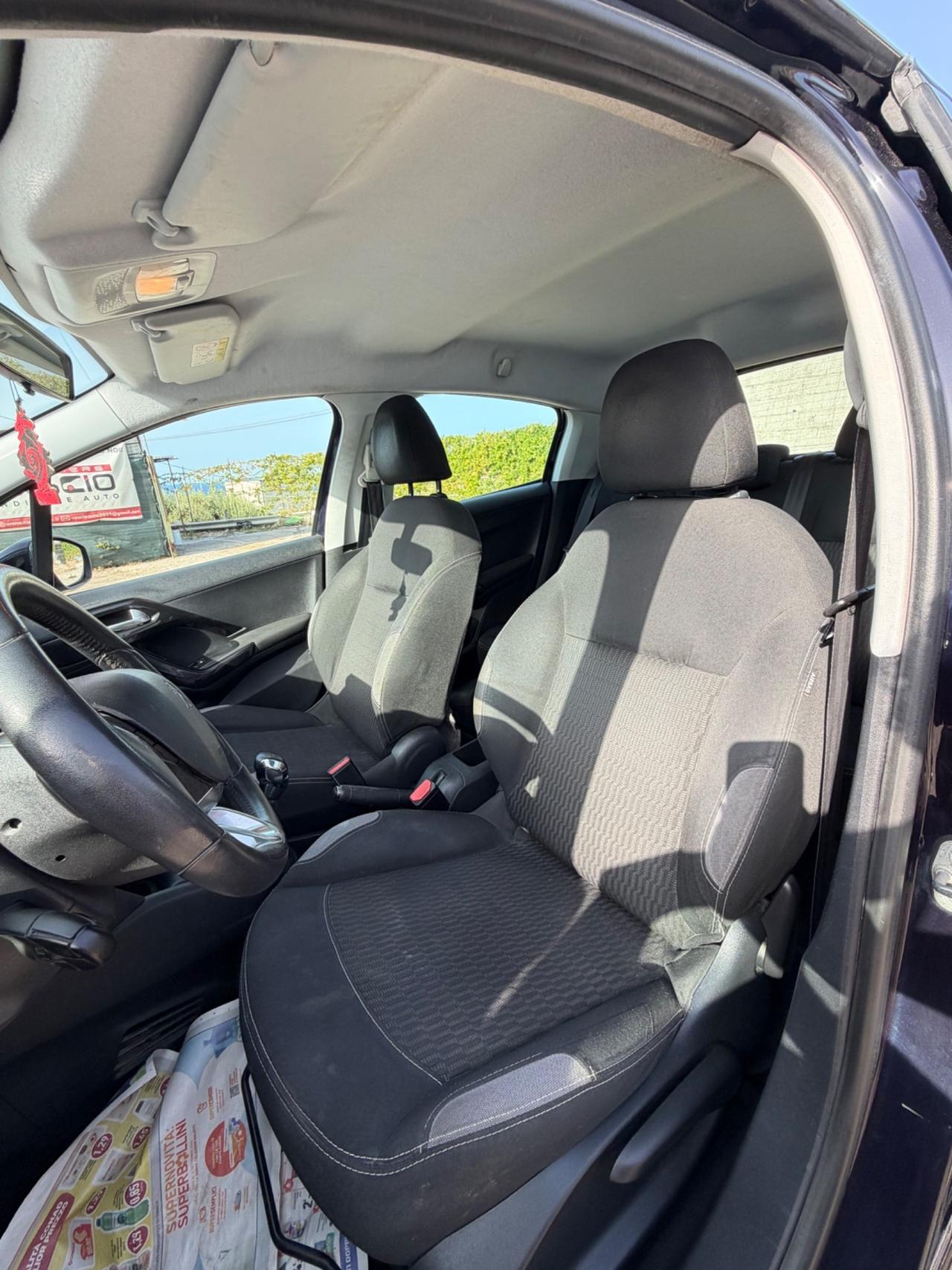 Peugeot 208 BlueHDi 75 3 porte Allure