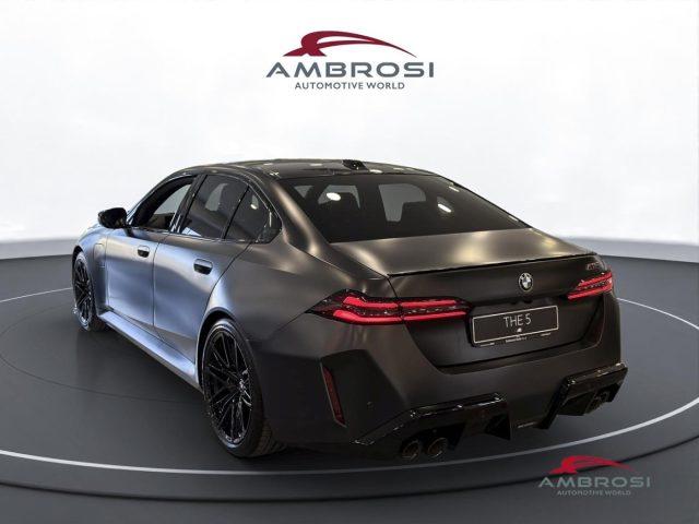 BMW M5 Berlina Comfort Package