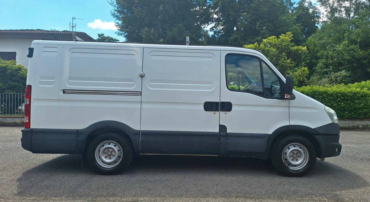 Iveco Daily 35S17LV 3.0 HPT PC-SL-TN Furgone