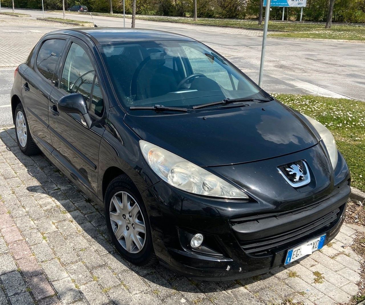 Peugeot 207 1.4 HDi 70CV 5p. Allure - Neo patentati OK