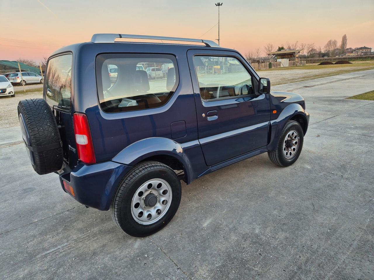 Suzuki Jimny 1.3i 16V cat 4WD JLX Più