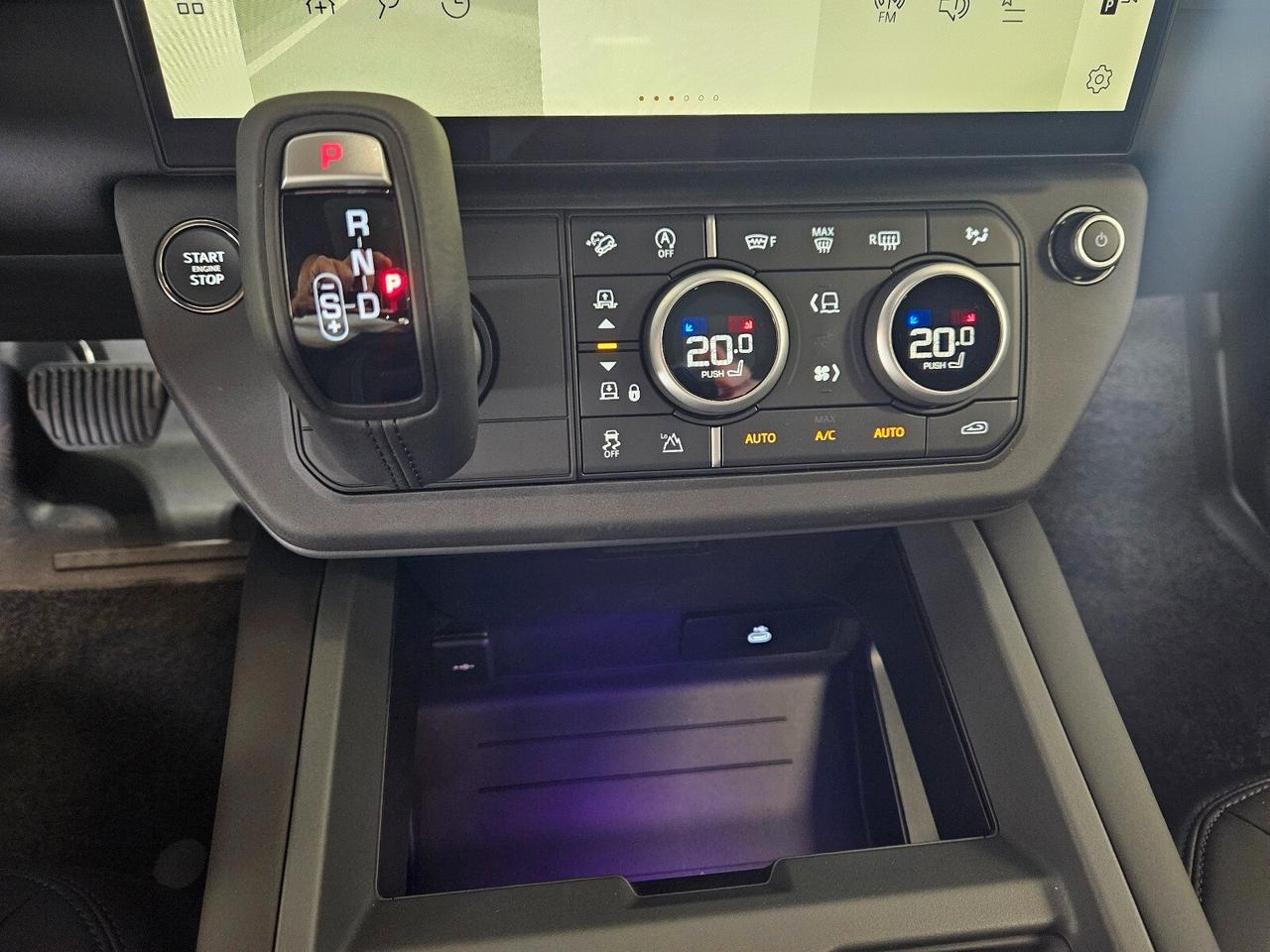 Land Rover Defender 110 3.0D I6 250 CV AWD Auto X-Dynamic SE