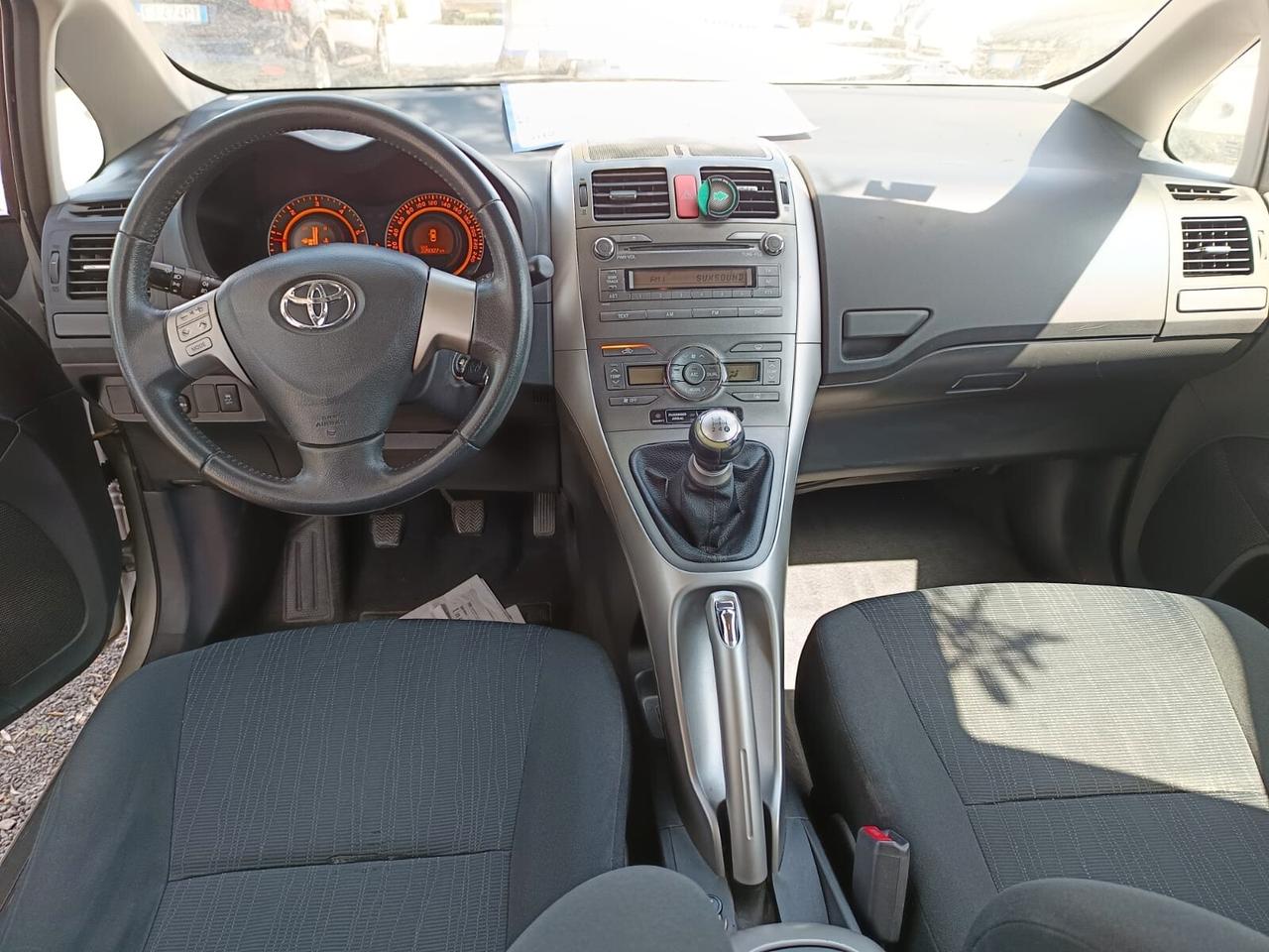 Toyota Auris 2009 - 1.4 D-4D Lb automobili