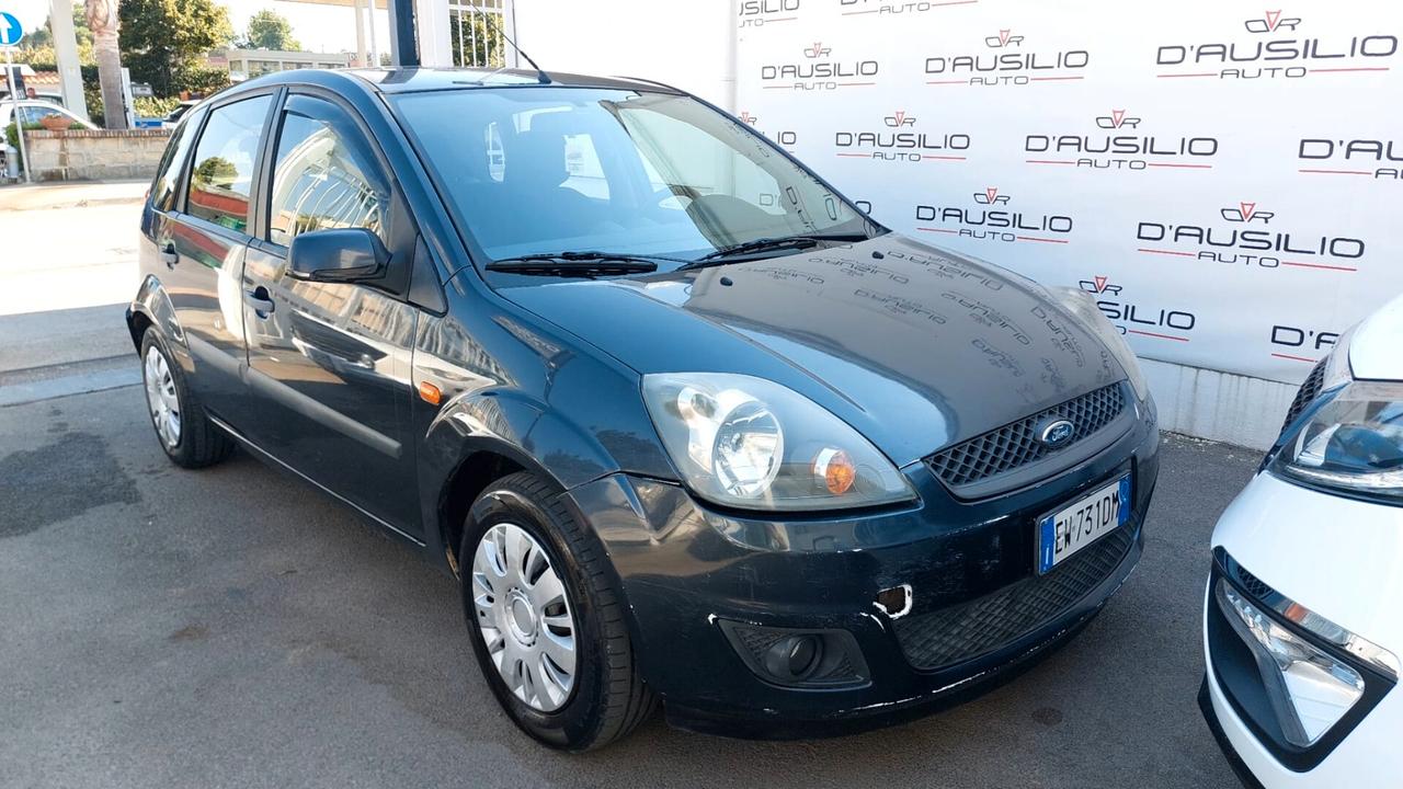 Ford Fiesta 1.2 16V 5p. Ghia GPL
