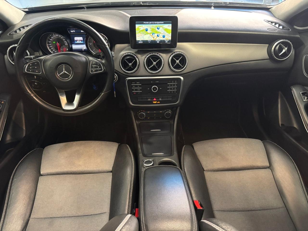 Mercedes-benz GLA 220 d Automatic Sport Tetto Apribile