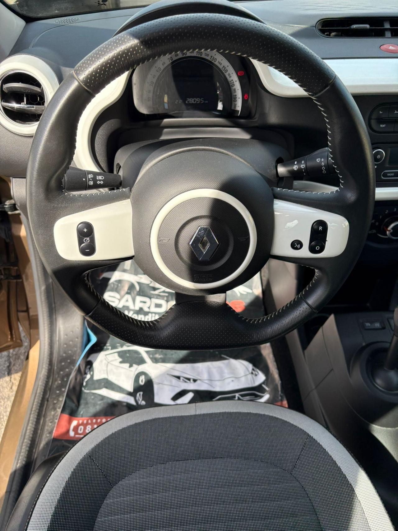 Renault Twingo SCe EDC Intens