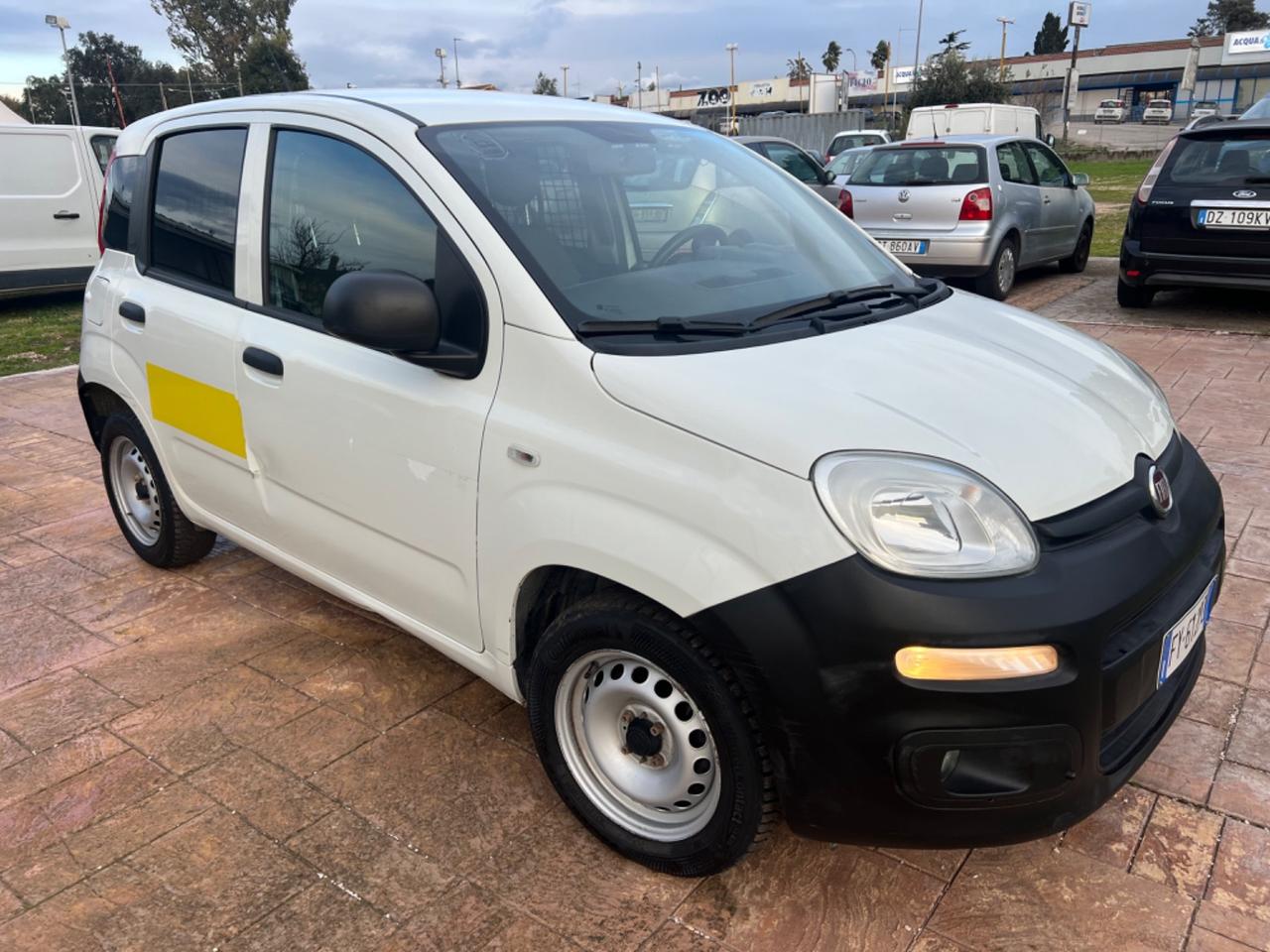 Fiat Panda 1.2 Pop Van 2 posti ( garanzia 12 mesi)