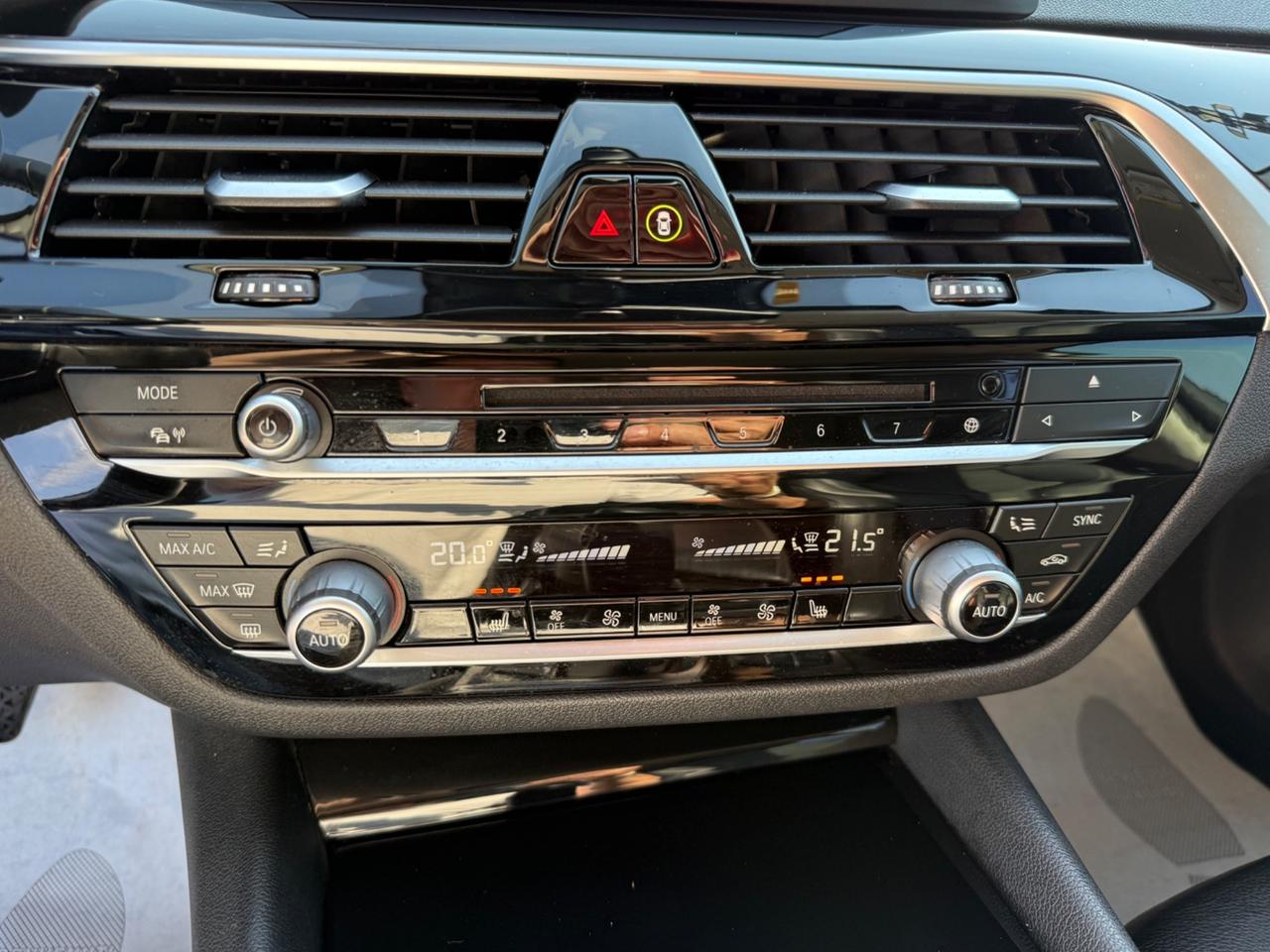 Bmw 520d Sport BERLINA .BIANCO PERLA