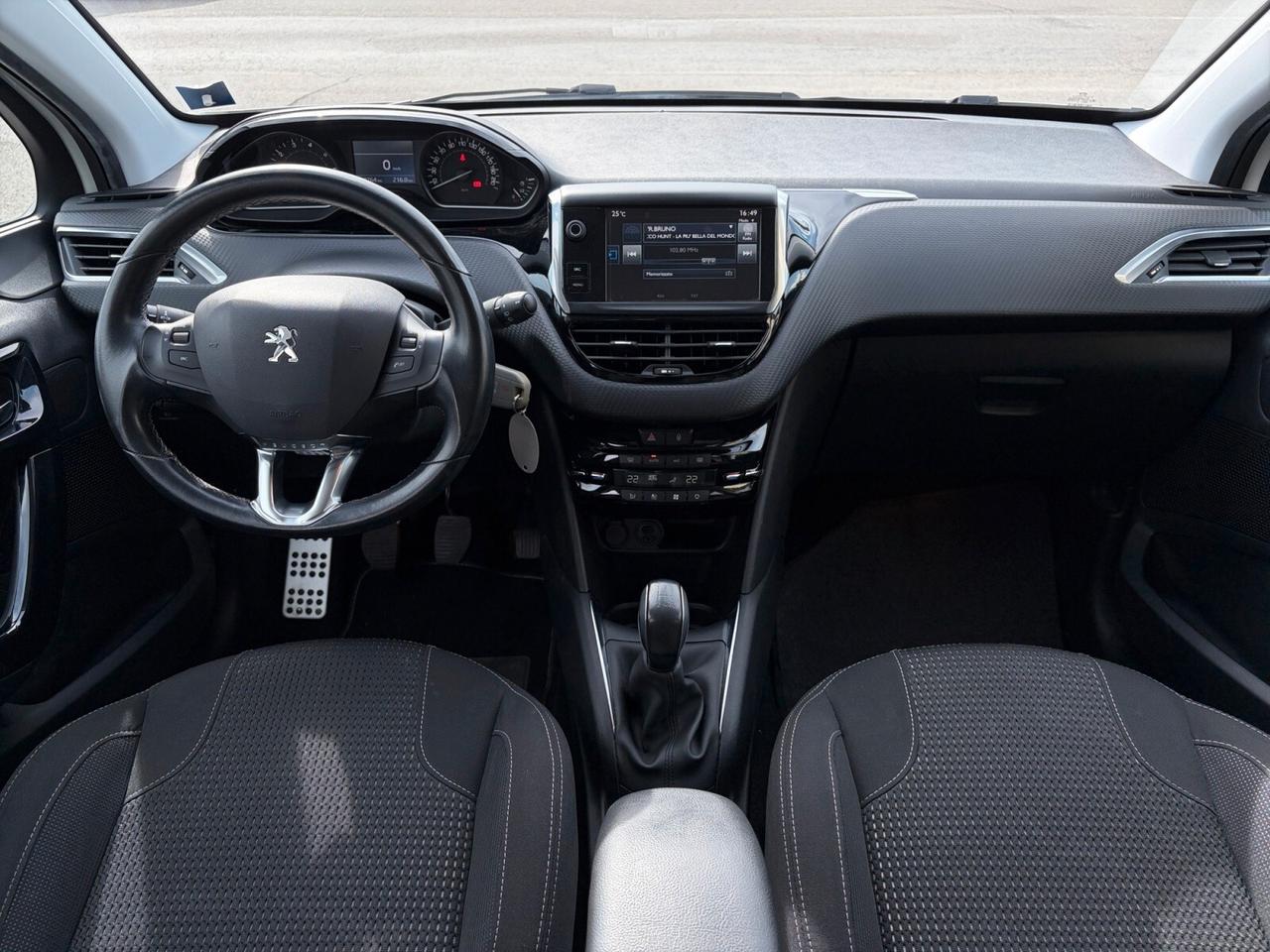 Peugeot 208 PureTech 82 5p. GPL Allure
