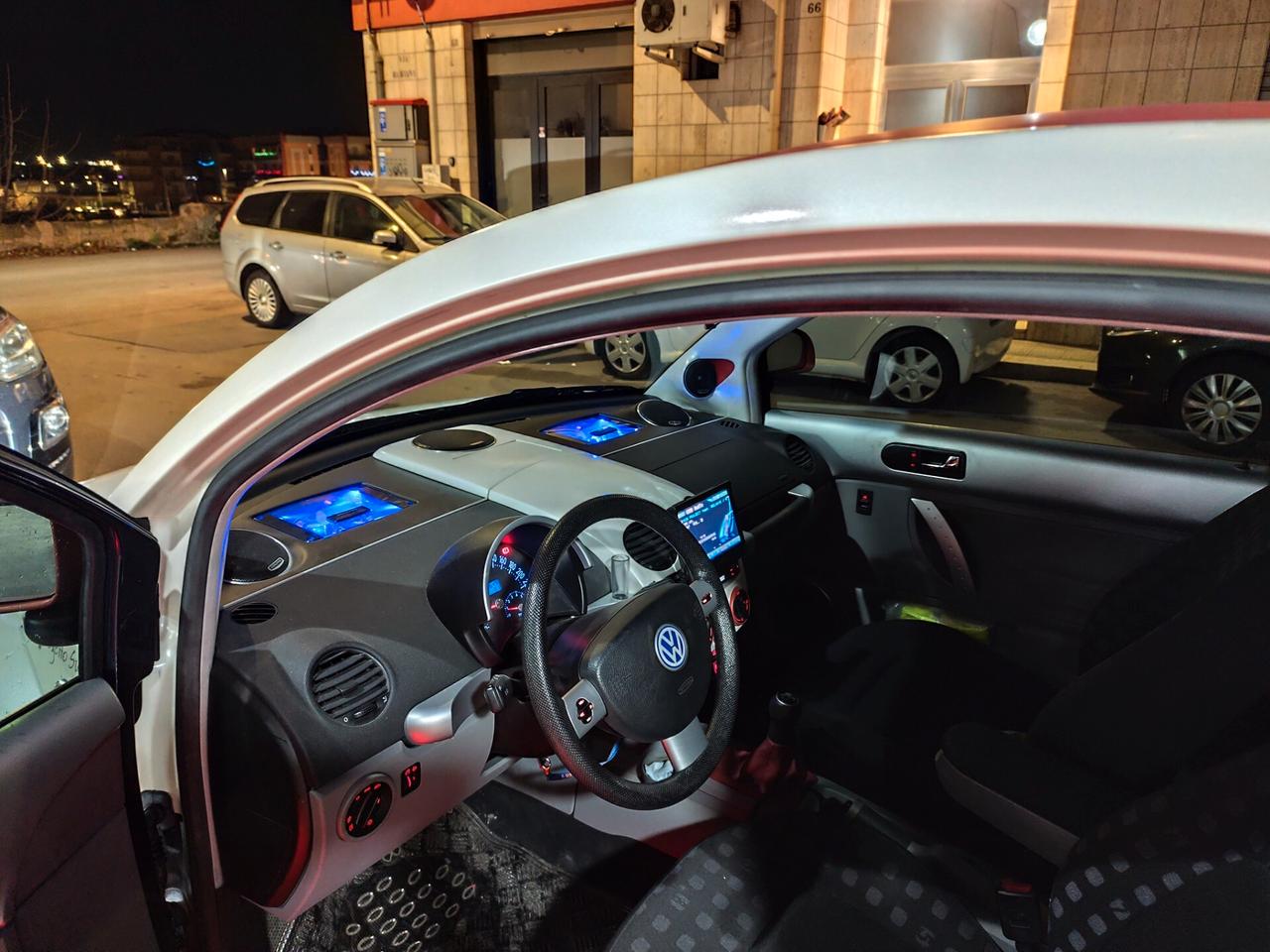 Volkswagen New Beetle AUTO Demo ALPINE, SOUND QUALITY, WRAPPATA, PARI AL NUOVO