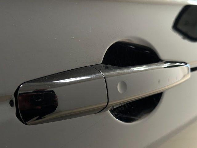 LAND ROVER Discovery Sport 2.0 SD4 240 CV AWD Auto R-Dynamic HSE