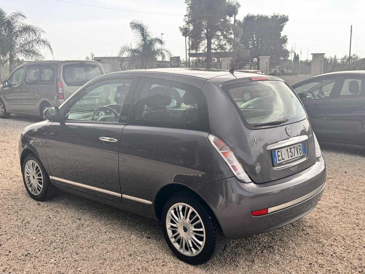 Lancia Ypsilon 1.4 Unyca Ecochic GPL