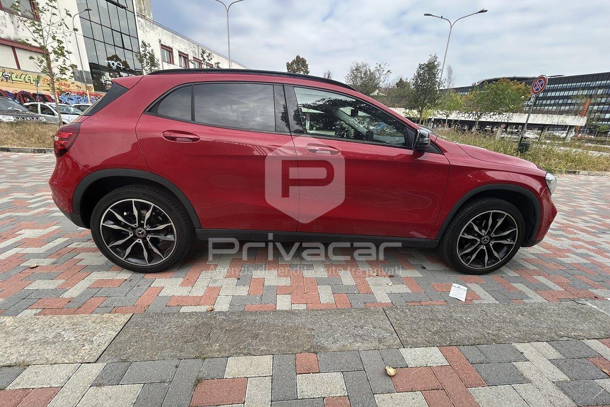 MERCEDES GLA 180 d Automatic Sport