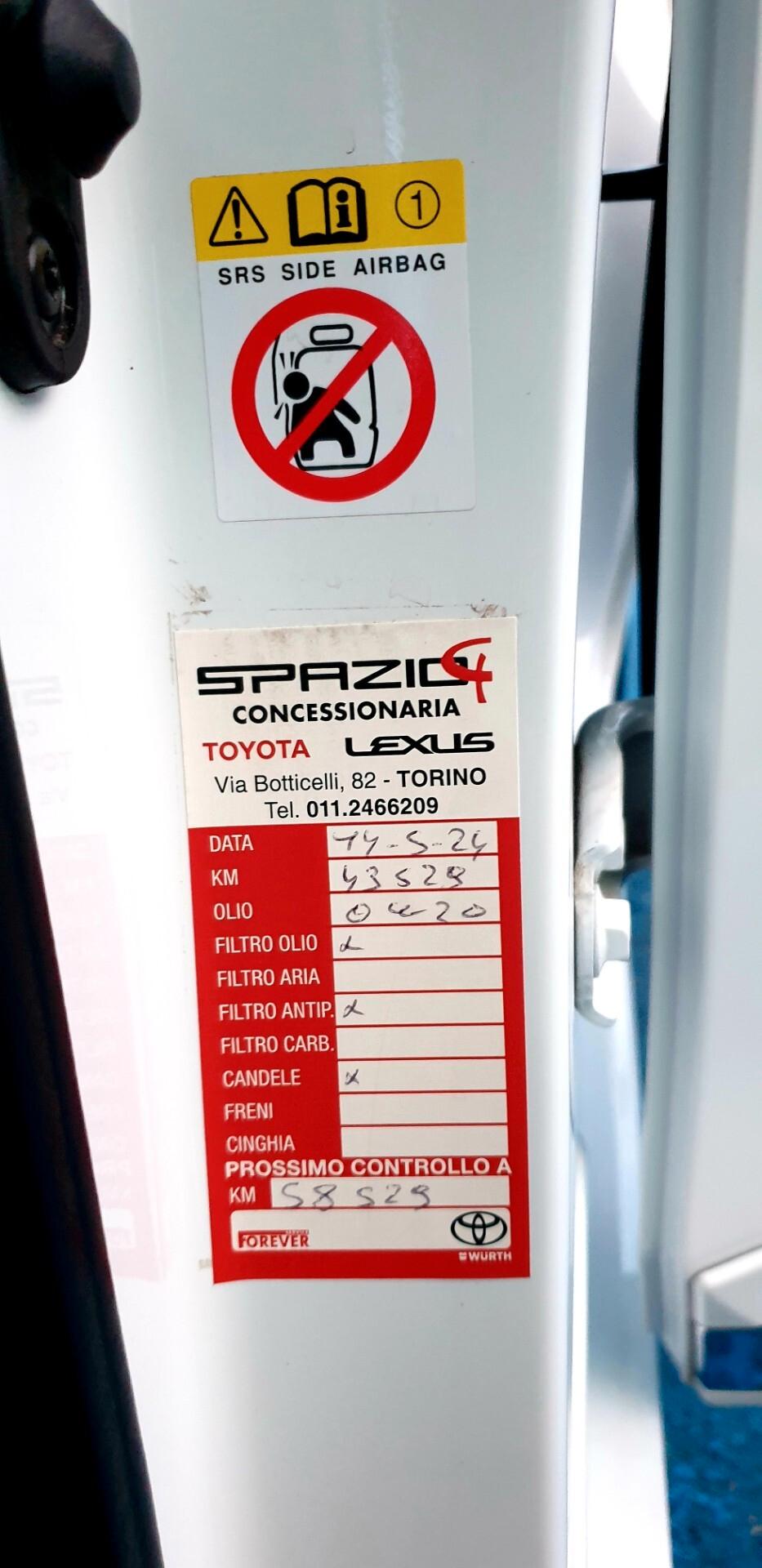 TOYOTA YARIS 1.5 BENZINA/HYBRID FULL OPTIONALKM71 MILA