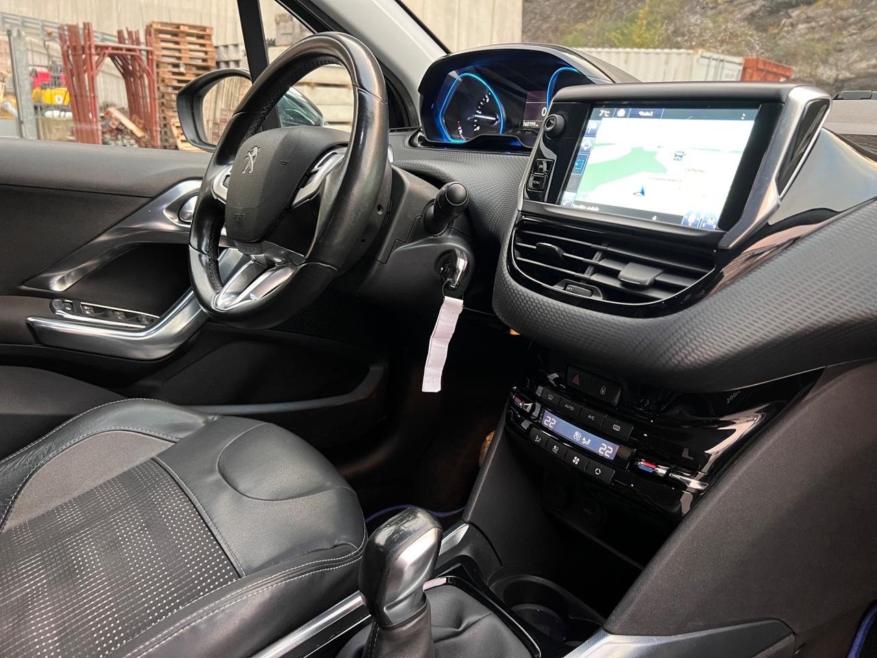 Peugeot 2008 1.6 e-HDi 92 CV Stop&Start Urban Cross