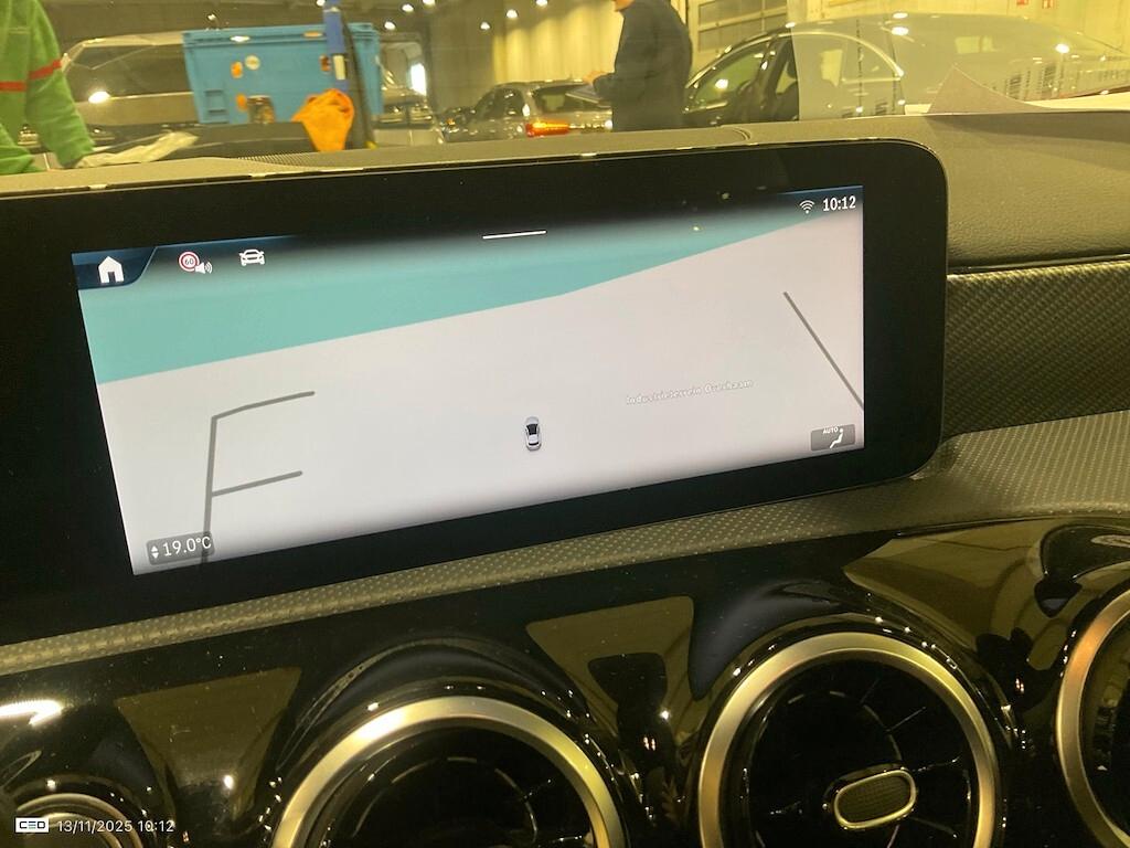 Mercedes-benz A 180 180D NEW 115CV AUTOMATIC ADVANCED ( FARI LED - PELLE PDC NAVI )