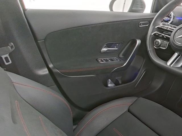 MERCEDES Classe A 180 Automatic Premium AMG MILD HYBRID