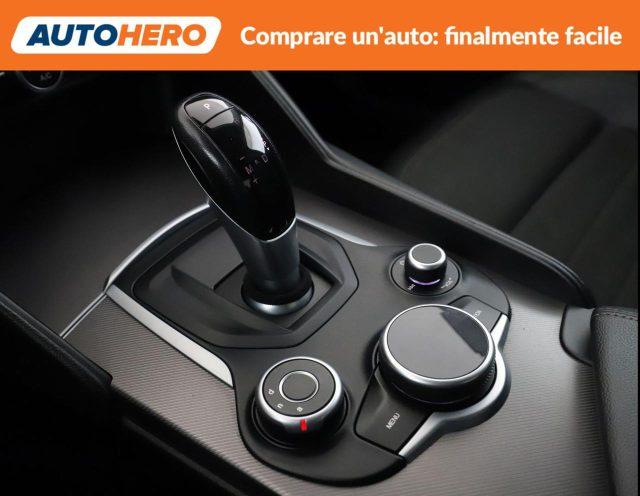 ALFA ROMEO Giulia 2.0 Turbo 200 CV AT8 Super