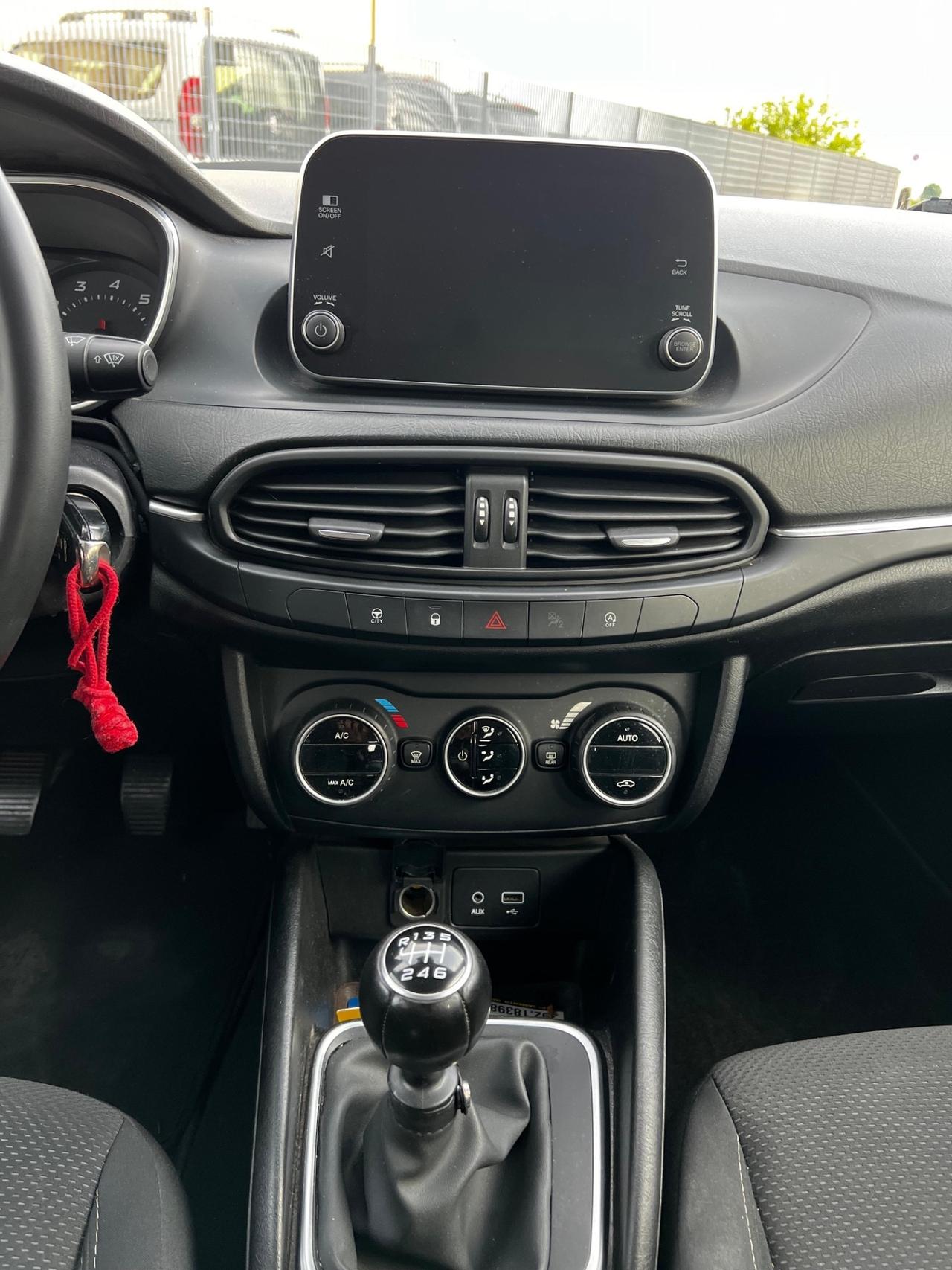 Fiat Tipo 1.4 T-Jet 120CV SW Lounge