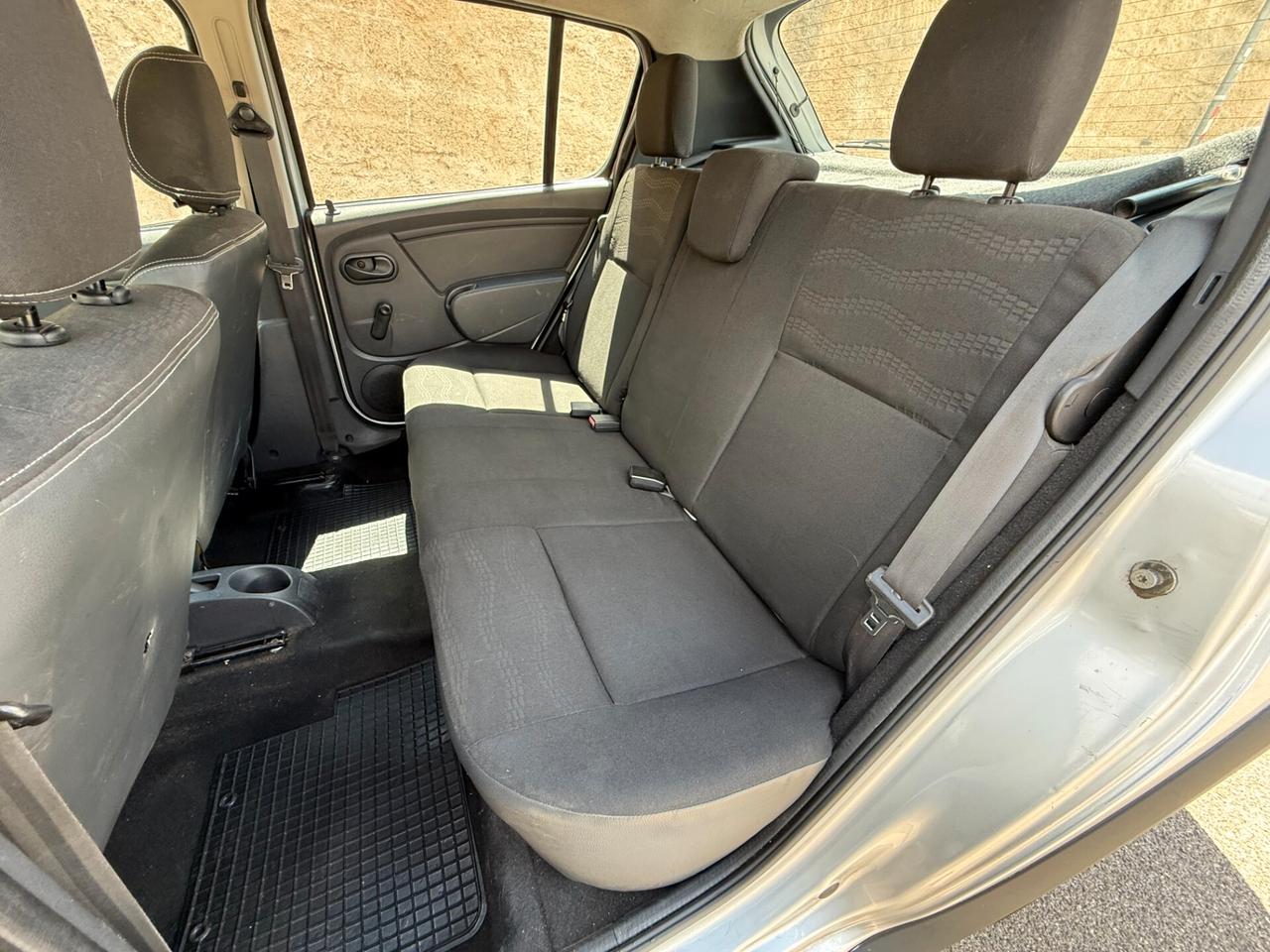 Dacia Sandero Stepway/1.5 90CV/NEOPATENTATI/CERCHI 16"