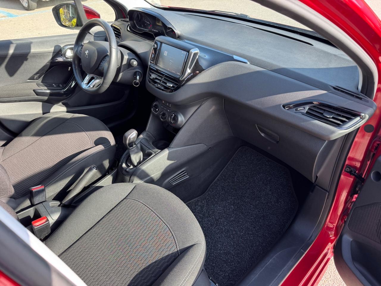 Peugeot 208 BlueHDi 100 5 porte GT Line