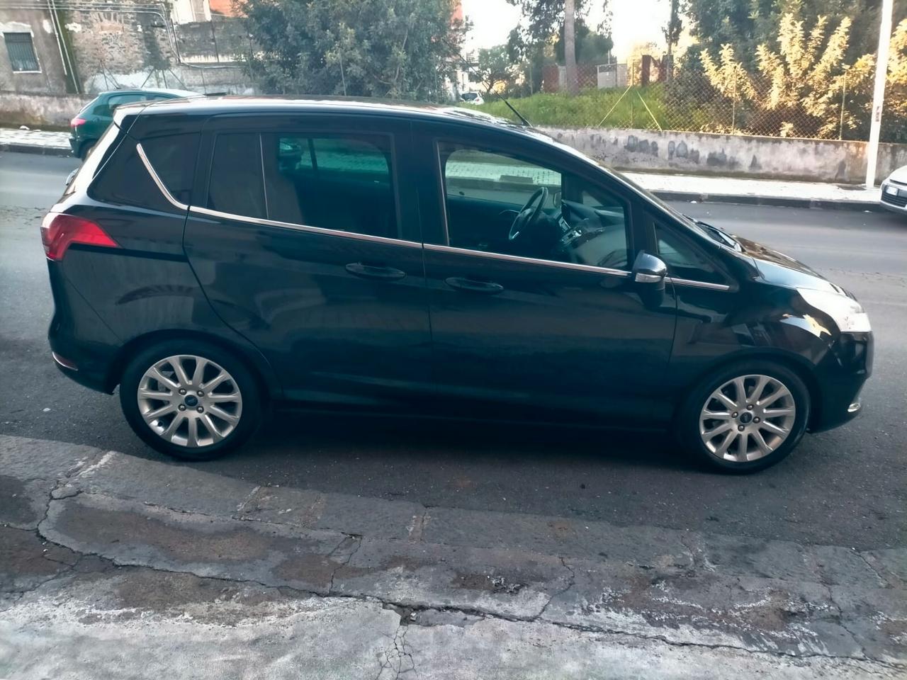 FORD B-MAX 1.5 TDCI 75CV TITANIUM CON SOLI 89.326 KM