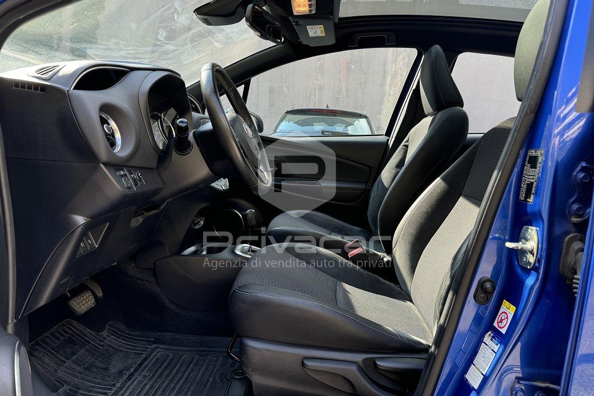 TOYOTA Yaris 1.5 Hybrid 5 porte Trend "Blue Edition"